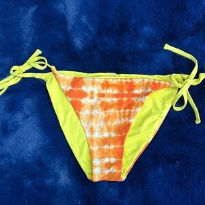 Kiwi Saint Tropez reversible tie dye bikini bottoms size 10